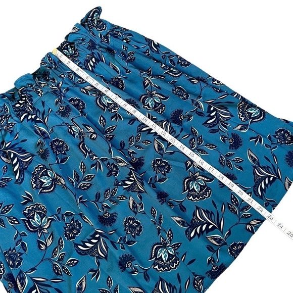Lane Bryant Blue Floral Skirt with Elastic Waist and Pockets Size 14/16 NWOT - Picture 6 of 9